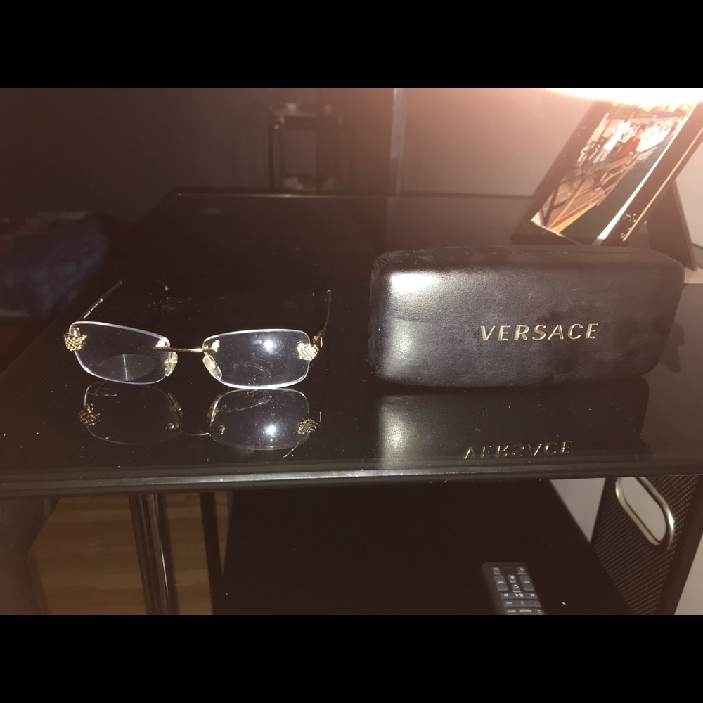 Eyeglasses